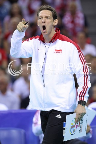  20.06.2014 KRAKOW ARENA<br />SIATKOWKA MEZCZYZN <br />LIGA SWIATOWA 2014<br />FIVB VOLLEYBALL WORLD LEAGUE 2014<br />MECZ POLSKA - BRAZYLIA ( POLAND - BRASIL ) <br />N/Z STEPHANE ANTIGA TRENER ( HEAD COACH ) RADOSC EMOCJE SYLWETKA ZLOSC<br /> 