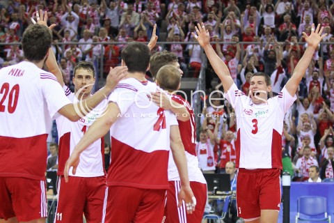  20.06.2014 KRAKOW ARENA<br />SIATKOWKA MEZCZYZN <br />LIGA SWIATOWA 2014<br />FIVB VOLLEYBALL WORLD LEAGUE 2014<br />MECZ POLSKA - BRAZYLIA ( POLAND - BRASIL ) <br />N/Z DAWID KONARSKI FABIAN DRZYZGA RADOSC EMOCJE <br /> 