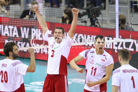  20.06.2014 KRAKOW ARENA<br />SIATKOWKA MEZCZYZN <br />LIGA SWIATOWA 2014<br />FIVB VOLLEYBALL WORLD LEAGUE 2014<br />MECZ POLSKA - BRAZYLIA ( POLAND - BRASIL ) <br />N/Z DAWID KONARSKI FABIAN DRZYZGA RADOSC EMOCJE <br /> 