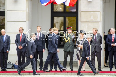  24.06.2014 CEREMONIA OFICJALNEGO POWITANIA NIDERLANDZKIEJ PARY KROLEWSKIEJ N/Z JKM WILLEM ALEXANDER PREZYDENT RP BRONISLAW KOMOROWSKI  