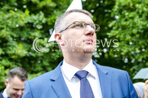  24.06.2014 WARSZAWA PROTEST ORGANIZACJI STUDENCKICH POD KANCELARIA PREMIERA ZA ODWOLANIEM RZADU DONALDA TUSKA N/Z POSEL PRZEMYSLAW WIPLER    