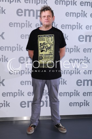  24.06.2014 WARSZAWA<br />SPOTKANIE Z KAZIKIEM STASZEWSKIM ORAZ JAROSLAWEM DUSIEM W EMPIKU<br />N/Z KAZIMIERZ KAZIK STASZEWSKI<br /> 