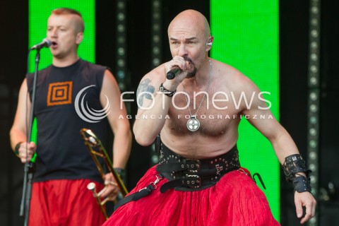  27.06.2014 RZESZOW <br />EUROPEJSKI STADION KULTURY NA STADIONIE MIEJSKIM W RZESZOWIE<br />W TYM ROKU KONCERT JEST WYRAZEM POPARCIA DLA UKRAINY<br />N/Z OLEKSANDR JARMOLA ( UKRAINSKI ZESPOL HAYDAMAKY )<br /> 