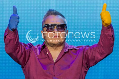  27.06.2014 RZESZOW <br />EUROPEJSKI STADION KULTURY NA STADIONIE MIEJSKIM W RZESZOWIE<br />W TYM ROKU KONCERT JEST WYRAZEM POPARCIA DLA UKRAINY<br />N/Z MUNIEK STASZCZYK ( ZESPOL TLOVE )<br /> 