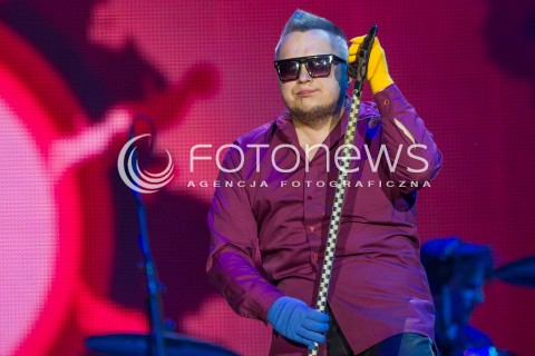  27.06.2014 RZESZOW <br />EUROPEJSKI STADION KULTURY NA STADIONIE MIEJSKIM W RZESZOWIE<br />W TYM ROKU KONCERT JEST WYRAZEM POPARCIA DLA UKRAINY<br />N/Z MUNIEK STASZCZYK ( ZESPOL TLOVE )<br /> 
