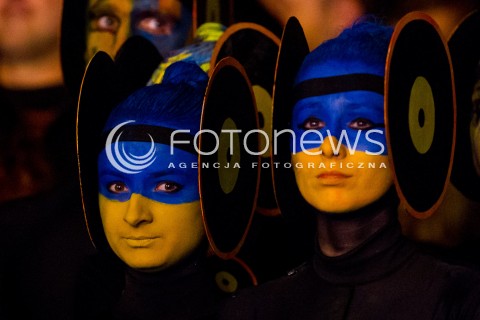  27.06.2014 RZESZOW <br />EUROPEJSKI STADION KULTURY NA STADIONIE MIEJSKIM W RZESZOWIE<br />W TYM ROKU KONCERT JEST WYRAZEM POPARCIA DLA UKRAINY<br />N/Z TANCERKI W BARWACH UKRAINY<br /> 