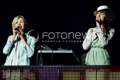  27.06.2014 RZESZOW <br />EUROPEJSKI STADION KULTURY NA STADIONIE MIEJSKIM W RZESZOWIE<br />W TYM ROKU KONCERT JEST WYRAZEM POPARCIA DLA UKRAINY<br />N/Z MELA KOTELUK LENA KAUFMAN<br /> 