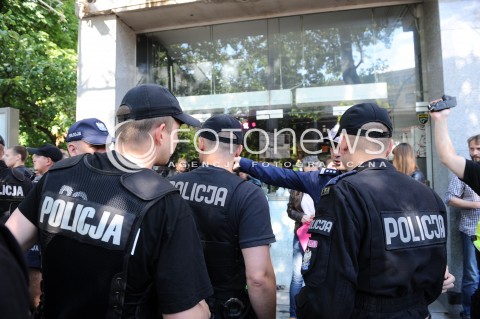 Protest przeciwko Golgota Picnic w Warszawie