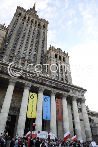  27.06.2014 WARSZAWA<br />PROTEST PRZECIWKO GOLGOTA PICNIC NA PLACU DEFILAD<br />N/Z PROTESTUJACY<br /> 