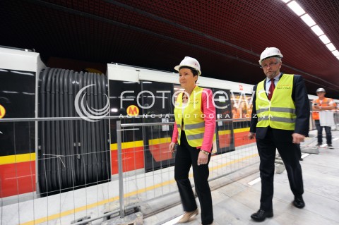  28.06.2014 WARSZAWA<br />PIERWSZY PRZEJAZD DRUGA LINIA METRA<br />N/Z PREZYDENT M.ST. WARSZAWY HANNA GRONKIEWICZ WALTZ JACEK WOJCIECHOWICZ<br /> 