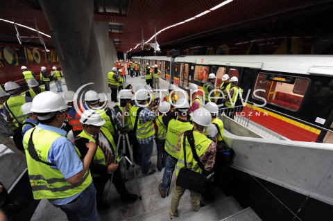  28.06.2014 WARSZAWA<br />PIERWSZY PRZEJAZD DRUGA LINIA METRA<br />N/Z HANNA GRONKIEWICZ WALTZ<br /> 