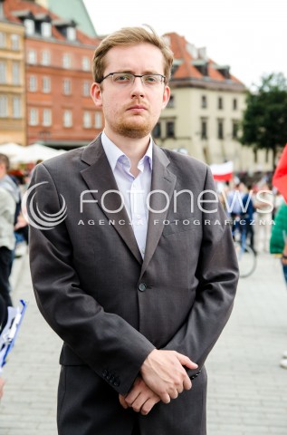  28.06.2014 WARSZAWA ANTYRZADOWA MANIFESTACJA SRODOWISK NARODOWYCH N/Z ROBERT WINNICKI  