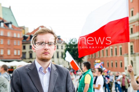 28.06.2014 WARSZAWA ANTYRZADOWA MANIFESTACJA SRODOWISK NARODOWYCH N/Z ROBERT WINNICKI  