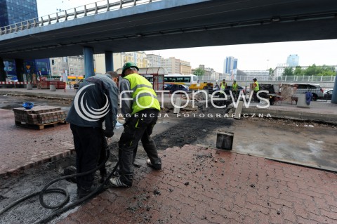  01.07.2014 WARSZAWA<br />WARSZAWA W REMONCIE<br />N/Z TYTUSA CHALBINSKIEGO TRAKCJA TRAMWAJOWA PRZY DWORCU CENTRALNYM<br /> 