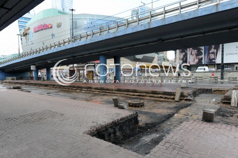  01.07.2014 WARSZAWA<br />WARSZAWA W REMONCIE<br />N/Z TYTUSA CHALBINSKIEGO TRAKCJA TRAMWAJOWA PRZY DWORCU CENTRALNYM<br /> 