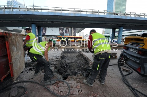  01.07.2014 WARSZAWA<br />WARSZAWA W REMONCIE<br />N/Z TYTUSA CHALBINSKIEGO TRAKCJA TRAMWAJOWA PRZY DWORCU CENTRALNYM<br /> 