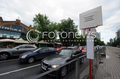  01.07.2014 WARSZAWA<br />WARSZAWA W REMONCIE<br />N/Z ZAMKNIETY PRZYSTANEK TRAMWAJOWY NA WYSOKOSCI HALI MIROWSKIEJ<br /> 