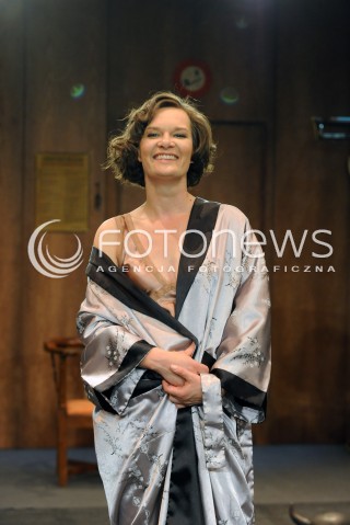  02.07.2014 WARSZAWA<br />PROBA MEDIALNA SPEKTAKLU UWAGA PUBLICZNOSC W OCH TEATR<br />N/Z MARIA SEWERYN<br /> 