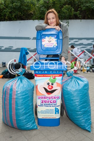  02.07.2014 WARSZAWA<br />ZBIORKA DLA HOSPICJUM MALY KSIAZE<br />N/Z MAGDALENA ROZCZKA<br /> 