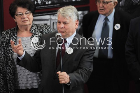  04.07.2014 WARSZAWA<br />UROCZYSTOSCI 25 - LECIA ODRODZONEGO SENATU<br />OTWARCIE WYSTAWY POLSKIE PRZEMIANY W OBIEKTYWIE ERAZMA CIOLKA W SENACIE<br />N/Z MARSZALEK SENATU BOGDAN BORUSEWICZ <br /> 