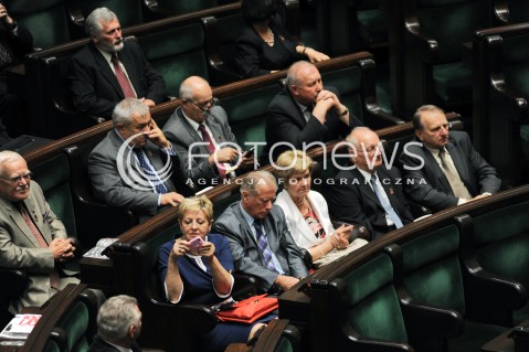  04.07.2014 WARSZAWA<br />UROCZYSTOSCI 25 - LECIA ODRODZONEGO SENATU<br />N/Z POSLOWIE PIERWSZEJ KADENCJI<br /> 