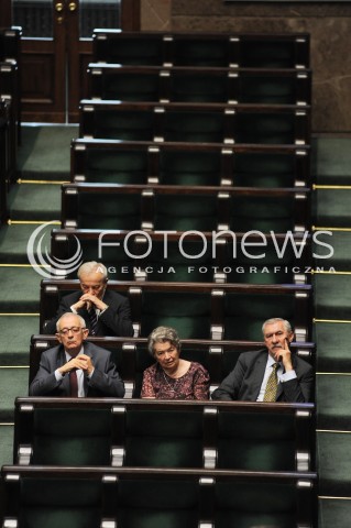  04.07.2014 WARSZAWA<br />UROCZYSTOSCI 25 - LECIA ODRODZONEGO SENATU<br />N/Z POSLOWIE PIERWSZEJ KADENCJI<br /> 