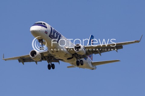  06.07.2014 JASIONKA <br />ZDJECIE ILUSTRACYJNE<br />N/Z SAMOLOT EMBRAER E170 POLSKIE LINIE LOTNICZE LOT W SPECJALNYM MALOWANIU GRZESKI LIVERY REJESTRACJA SP-LIN<br /> 