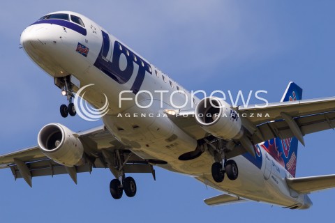  06.07.2014 JASIONKA <br />ZDJECIE ILUSTRACYJNE<br />N/Z SAMOLOT EMBRAER E170 POLSKIE LINIE LOTNICZE LOT W SPECJALNYM MALOWANIU GRZESKI LIVERY REJESTRACJA SP-LIN<br /> 