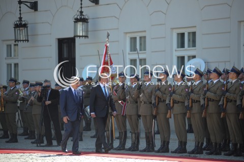  15.07.2014 WARSZAWA<br />WIZYTA PREZYDENTA REPUBLIKI SLOWACKIEJ<br />N/Z ANDREJ KISKA REZYDENT RP BRONISLAW KOMOROWSKI WOJSKO<br /> 