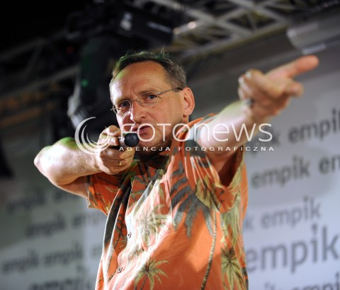  16.07.2014 WARSZAWA<br />SPOTKANIE Z WOJCIECHEM CEJROWSKIM W EMPIKU<br />N/Z WOJCIECH CEJROWSKI<br /> 