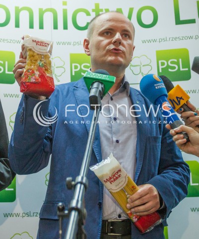  16.07.2014 RZESZOW<br />KONFERENCJA PRASOWA PSL W SPRAWIE PRZESZUKANIA BIURA POSLA JANA BUREGO PRZEZ CBA W RZESZOWIE<br />N/Z DARIUSZ DZIADZIO MAKARON<br /> 