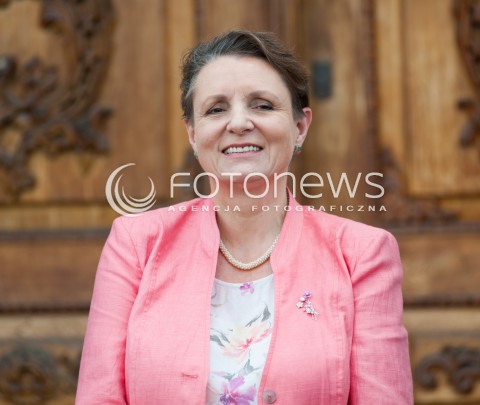  16.07.2014 WARSZAWA<br />KONFERENCJA MINISTER KULTURY I DZIEDZICTWA NARODOWEGO W SPRAWIE REWITALIZACJI PALACU KRASINSKICH<br />N/Z MINISTER KULTURY I DZIEDZICTWA NARODOWEGO MALGORZATA OMILANOWSKA<br /> 