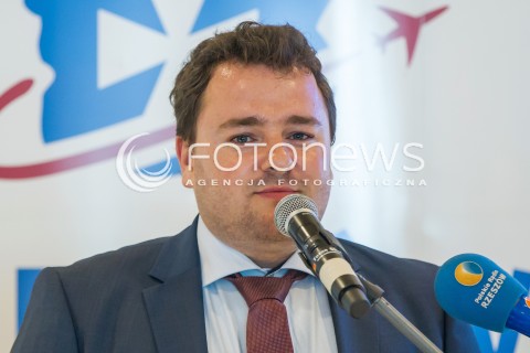  17.07.2014 LOTNISKO JASIONKA <br />KONFERENCJA PRASOWA LINII LOTNICZYCH 4YOU AIRLINES W SPRAWIE URUCHOMIENIA NOWYCH POLACZEN  Z PORTU LOTNICZEGO RZESZOW JASIONKA<br />N/Z MICHAL MIKOLAJCZAK - WICEPREZES 4YOU AIRLINES<br /> 