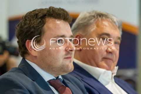  17.07.2014 LOTNISKO JASIONKA <br />KONFERENCJA PRASOWA LINII LOTNICZYCH 4YOU AIRLINES W SPRAWIE URUCHOMIENIA NOWYCH POLACZEN  Z PORTU LOTNICZEGO RZESZOW JASIONKA<br />N/Z MICHAL MIKOLAJCZAK - WICEPREZES 4YOU AIRLINES (L), SYLWESTER STRZYLAK - PREZES 4YOU AIRLINES (P)<br /> 