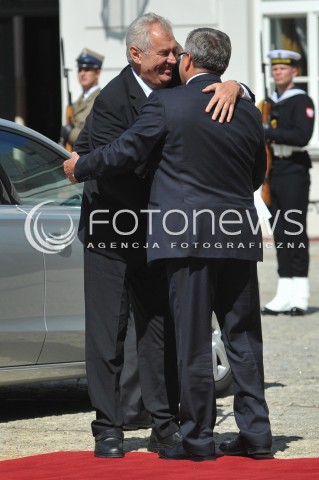  22.07.2014 WARSZAWA<br />SPOTKANIE PREZYDENTOW GRUPY WYSZEHRADZKIEJ<br />N/Z MILOS ZEMAN BRONISLAW KOMOROWSKI<br /> 