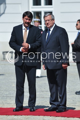  22.07.2014 WARSZAWA<br />SPOTKANIE PREZYDENTOW GRUPY WYSZEHRADZKIEJ<br />N/Z JANOS ADER PREZYDENT RP BRONISLAW KOMOROWSKI<br /> 