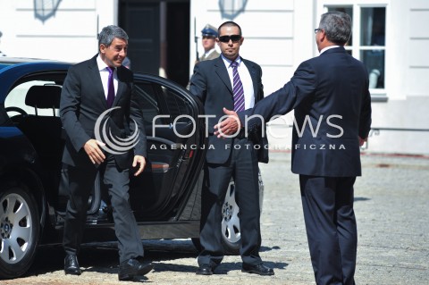  22.07.2014 WARSZAWA<br />SPOTKANIE PREZYDENTOW GRUPY WYSZEHRADZKIEJ<br />N/Z ROSEN PLEWNELIJEW PREZYDENT RP BRONISLAW KOMOROWSKI<br /> 