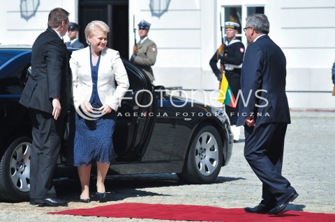  22.07.2014 WARSZAWA<br />SPOTKANIE PREZYDENTOW GRUPY WYSZEHRADZKIEJ<br />N/Z DALIA GRYBAUSKAITE PREZYDENT RP BRONISLAW KOMOROWSKI<br /> 