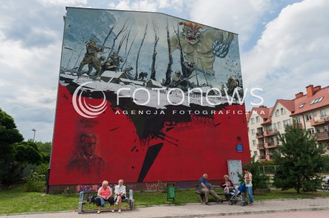  24.07.2014 WARSZAWA<br />ZDJECIE ILUSTRACYJNE <br />MURAL KU CZCI WITOLDA PILECKIEGO I WSZYSTKICH ZOLNIERZY WYKLETYCH W WARSZAWIE<br />N/Z MURAL - SCIANA PAMIECI<br /> 