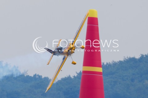  26.07.2014 GDYNIA<br />MISTRZOSTWA SWIATA RED BULL AIR RACE W GDYNII<br />Red Bull Air Race World Championship 2014 in Gdynia, Poland<br />N/Z MATT HALL - SAMOLOT MXS-R<br /> 