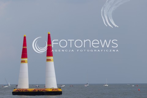  27.07.2014 GDYNIA<br />MISTRZOSTWA SWIATA RED BULL AIR RACE W GDYNII<br />Red Bull Air Race World Championship 2014 in Gdynia, Poland<br />N/Z ZESPOL BREITLING JET TEAM LATAJACY NA SAMOLOT AERO L-39 ALBATROS<br /> 