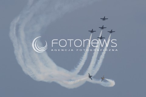  27.07.2014 GDYNIA<br />MISTRZOSTWA SWIATA RED BULL AIR RACE W GDYNII<br />Red Bull Air Race World Championship 2014 in Gdynia, Poland<br />N/Z ZESPOL BREITLING JET TEAM LATAJACY NA SAMOLOT AERO L-39 ALBATROS<br /> 