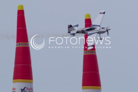  27.07.2014 GDYNIA<br />MISTRZOSTWA SWIATA RED BULL AIR RACE W GDYNII<br />Red Bull Air Race World Championship 2014 in Gdynia, Poland<br />N/Z MARTIN SONKA - SAMOLOT ZIVKO EDGE 540 V3<br /> 