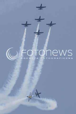  27.07.2014 GDYNIA <br />MISTRZOSTWA SWIATA RED BULL AIR RACE W GDYNII <br />Red Bull Air Race World Championship 2014 in Gdynia, Poland <br />N/Z ZESPOL BREITLING JET TEAM LATAJACY NA SAMOLOT AERO L-39 ALBATROS <br /> 