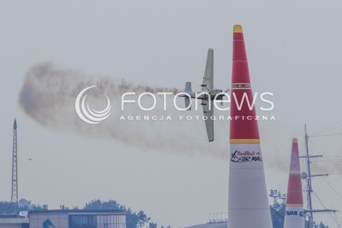  27.07.2014 GDYNIA <br />MISTRZOSTWA SWIATA RED BULL AIR RACE W GDYNII <br />Red Bull Air Race World Championship 2014 in Gdynia, Poland <br />N/Z YOSHIHIDE MYROYA - SAMOLOT EDGE 540 V2<br /> 
