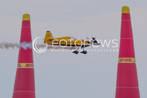  27.07.2014 GDYNIA <br />MISTRZOSTWA SWIATA RED BULL AIR RACE W GDYNII <br />Red Bull Air Race World Championship 2014 in Gdynia, Poland <br />N/Z NIGEL LAMB - SAMOLOT MXS-R<br /> 