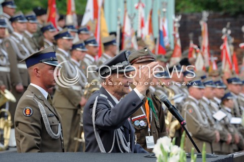  31.07.2014 WARSZAWA<br />APEL POLEGLYCH NA PLACU KRASINSKICH PRZY POMNIKU POWSTANIA WARSZAWSKIEGO<br />N/Z JANUSZ PALIKOT<br /> 