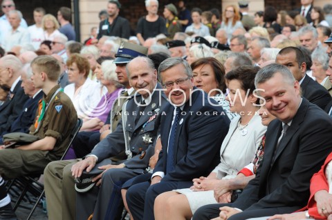  31.07.2014 WARSZAWA<br />APEL POLEGLYCH NA PLACU KRASINSKICH PRZY POMNIKU POWSTANIA WARSZAWSKIEGO<br />N/Z GENERAL BRYGADY ZBIGNIEW SCIBOR RYLSKI PREZYDENT RZECZYPOSPOLITEJ BRONISLAW KOMOROWSKI PREZYDENT WARSZAWY HANNA GRONKIEWICZ WALTZ MINISTER OBRONY NARODOWEJ TOMASZ SIEMONIAK<br /> 