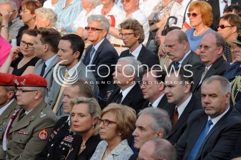  31.07.2014 WARSZAWA<br />APEL POLEGLYCH NA PLACU KRASINSKICH PRZY POMNIKU POWSTANIA WARSZAWSKIEGO<br />N/Z DELEGACJA PRAWA I SPRAWIEDLIWOSCI PREZES JAROSLAW KACZYNSKI MARIUSZ KAMINSKI<br /> 