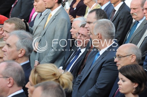  31.07.2014 WARSZAWA<br />APEL POLEGLYCH NA PLACU KRASINSKICH PRZY POMNIKU POWSTANIA WARSZAWSKIEGO<br />N/Z DELEGACJA PRAWA I SPRAWIEDLIWOSCI PREZES JAROSLAW KACZYNSKI MARIUSZ KAMINSKI<br /> 